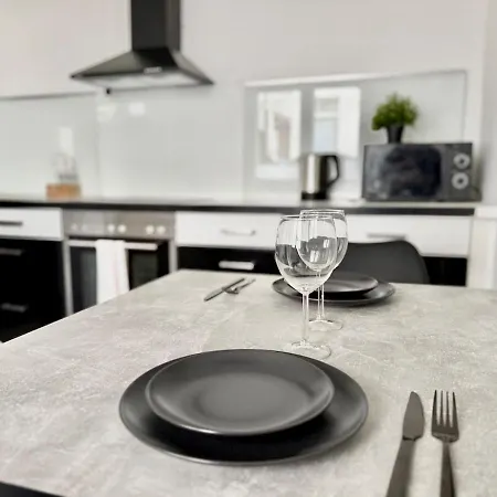 Apartmán 6 Min Zum Hbf - Ideal Fuer Paare, Solo-reisende Oder Business-reisende